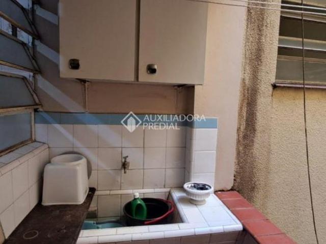 Apartamento esquina com Cristovão Colombo