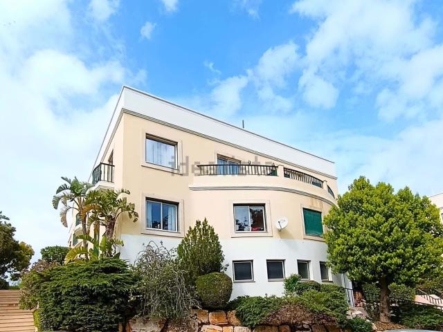 Apartamento, Estômbar e Parchal