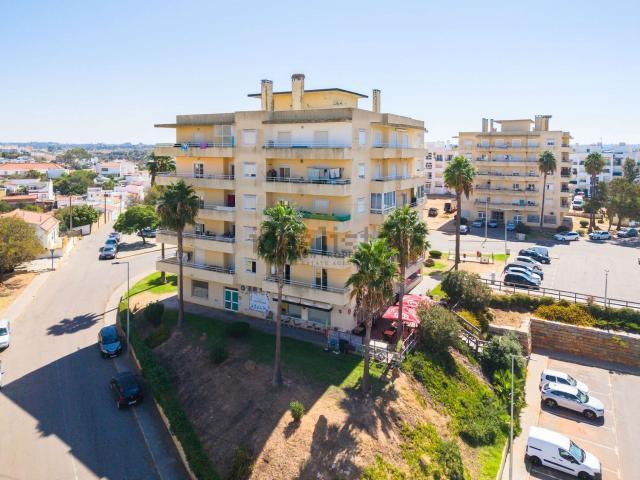 Apartamento, Estômbar e Parchal