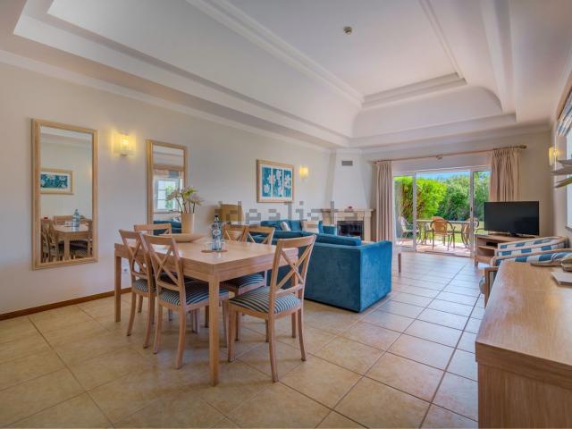 Apartamento, Estômbar e Parchal