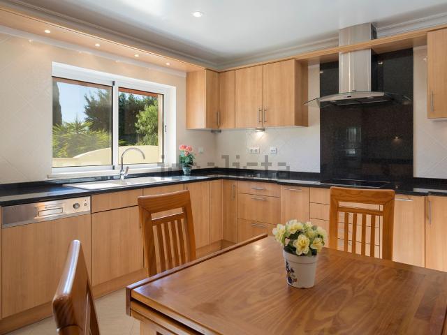 Apartamento, Estômbar e Parchal