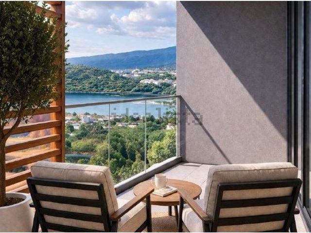 Apartamento, Estômbar e Parchal