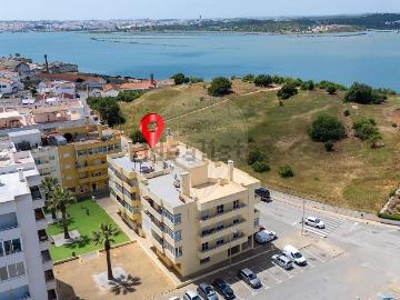 Apartamento, Estômbar e Parchal