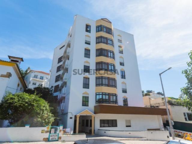 Excelente T1 no Coração do Estoril | Localização Premium