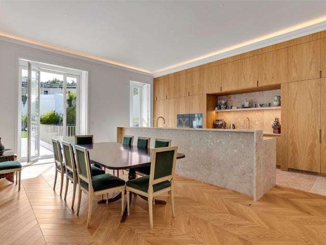 Apartamento Exclusivo T4 com Piscina Condomínio Privado – Ma. 284m² Santo antónio