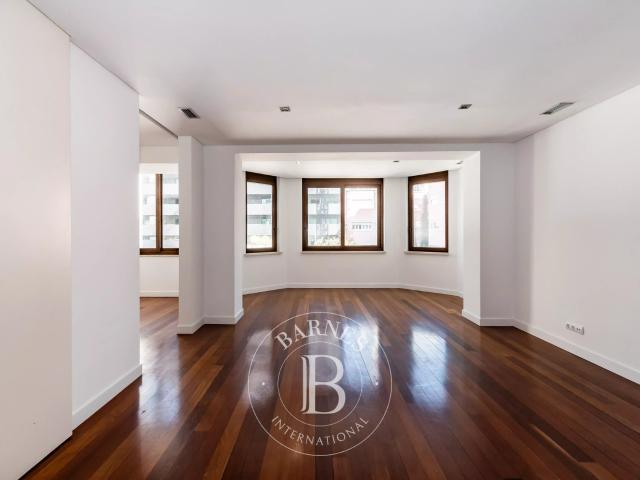 Apartamento Familiar nas Avenidas Novas 199m² São sebastião da pedreira
