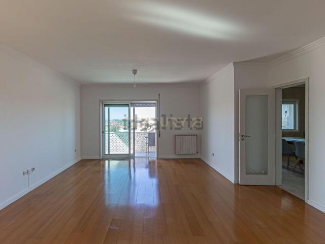 Apartamento, Fânzeres e São Pedro da Cova