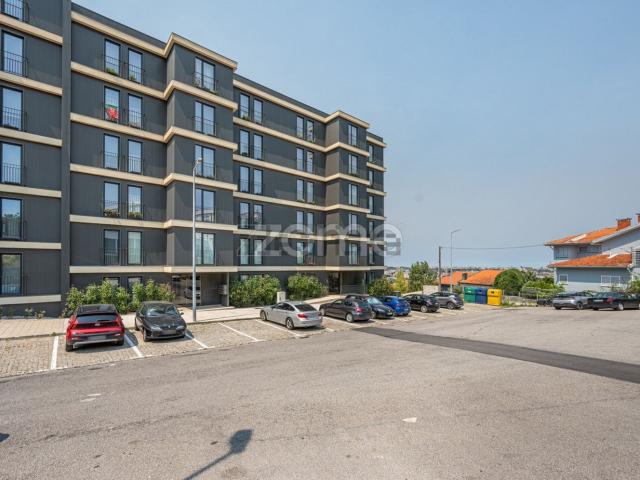 Apartamento, Fânzeres e São Pedro da Cova