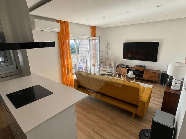 Apartamento, Fânzeres e São Pedro da Cova
