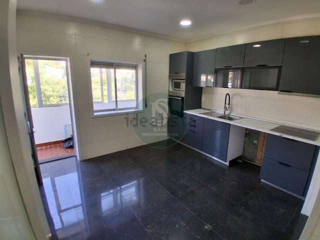 Apartamento, Fânzeres e São Pedro da Cova