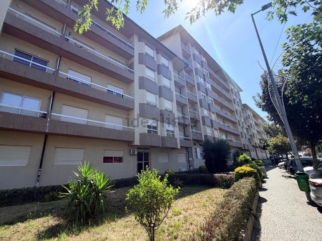 Apartamento, Fânzeres e São Pedro da Cova