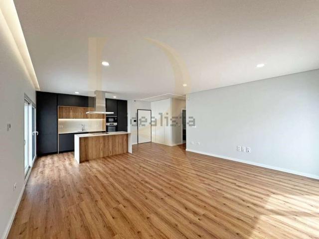 Apartamento, Fernão Ferro