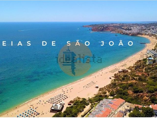 Apartamento, Ferreiras