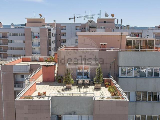 Apartamento, Ferreiros e Gondizalves