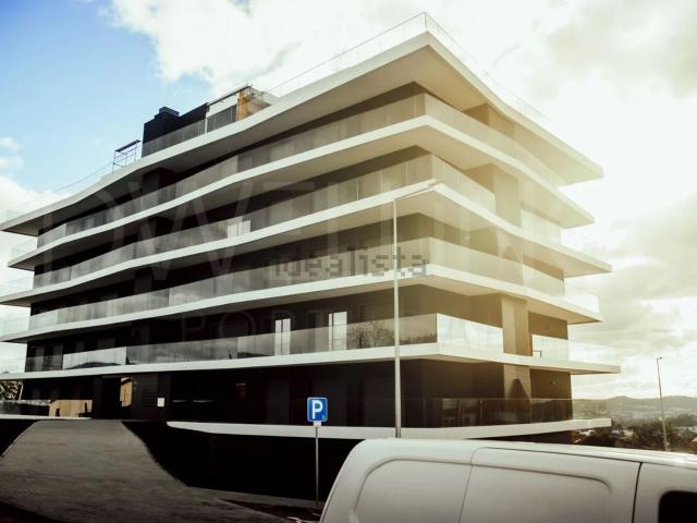 Apartamento, Ferreiros e Gondizalves