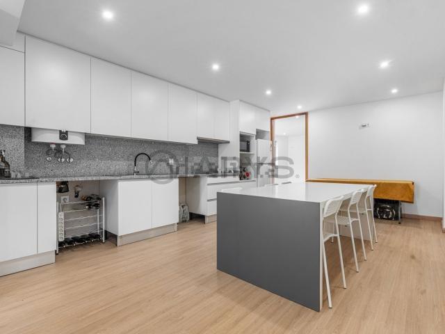Apartamento, Ferreiros e Gondizalves