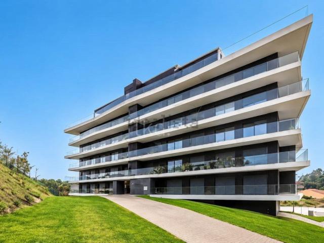Apartamento, Ferreiros e Gondizalves