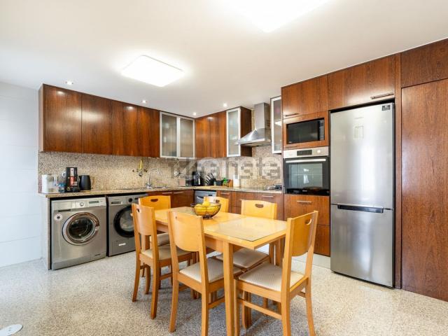 Apartamento, Ferreiros e Gondizalves