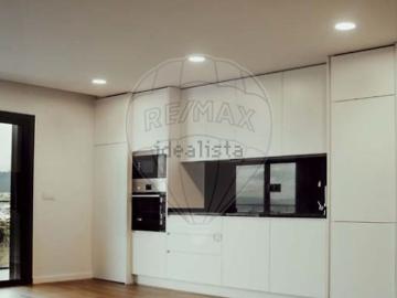 Apartamento, Ferreiros e Gondizalves