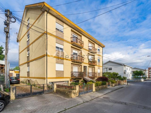 Apartamento, Ferreiros e Gondizalves