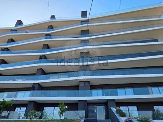 Apartamento, Ferreiros e Gondizalves