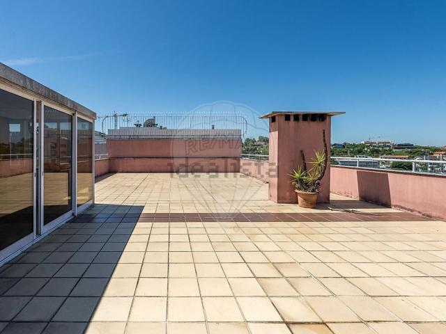 Apartamento, Ferreiros e Gondizalves