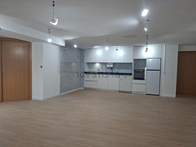 Apartamento, Ferreiros e Gondizalves