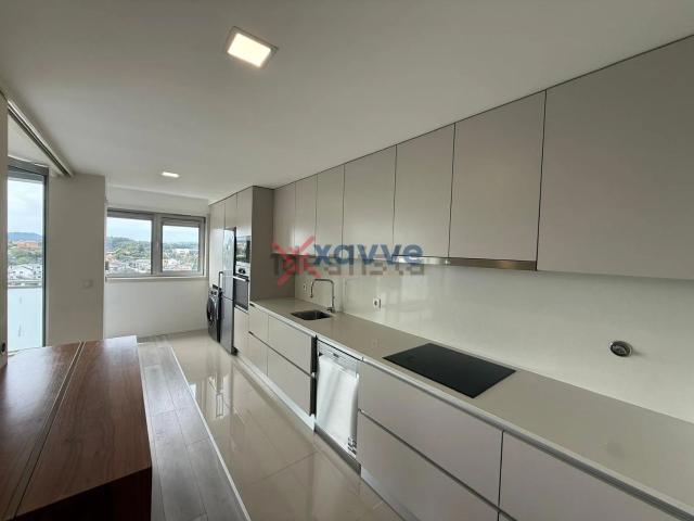 Apartamento, Ferreiros e Gondizalves