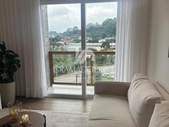 APARTAMENTO FINAMENTE MOBILIADO 2 SUÍTES GRAMADO