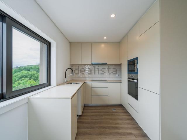 Apartamento, Foz do Sousa e Covelo