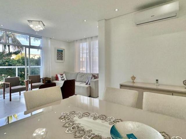 Apartamento Frente Mar na Pitangueiras no Guarujá | QVista