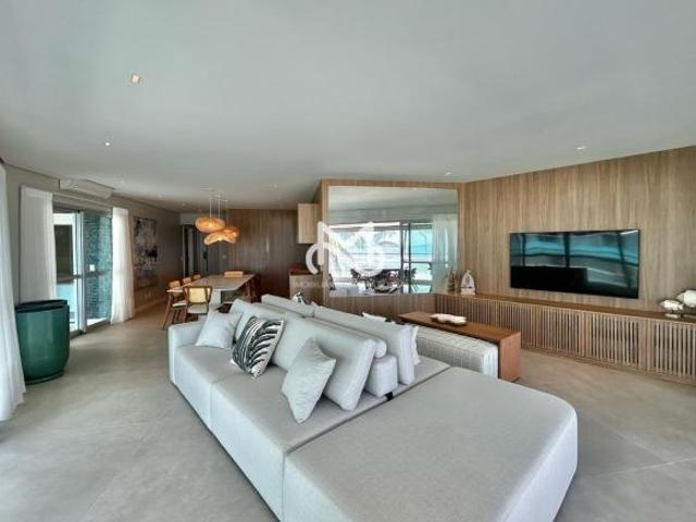 Apartamento frente mar no Módulo 02 da Riviera de São Lourenço