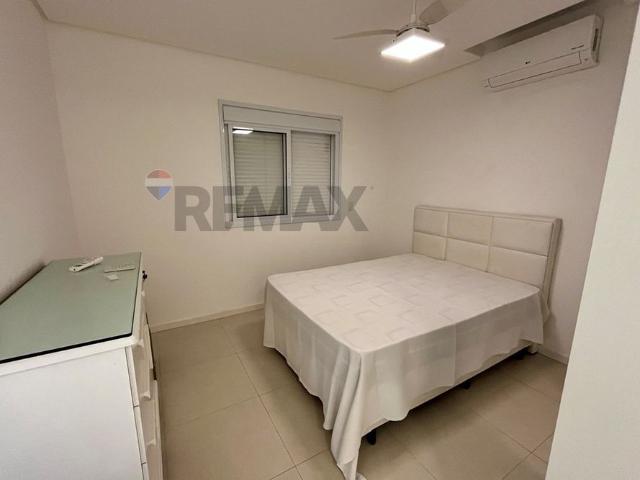 Apartamento Frente Mar 3 suítes para alugar