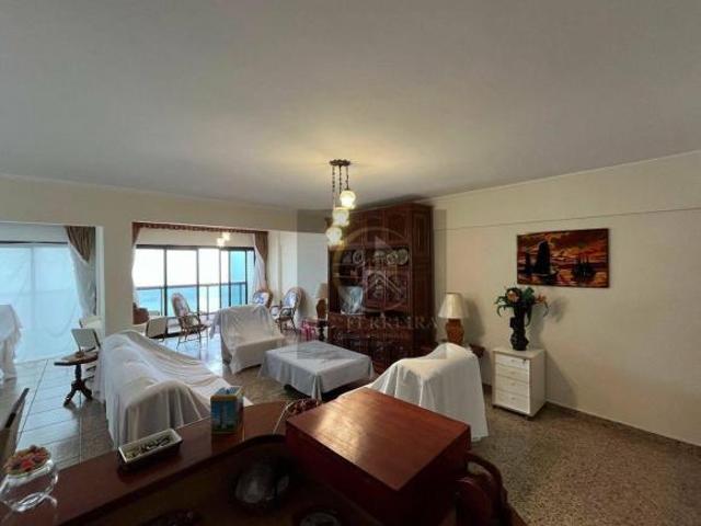 Apartamento frente mar 3 suítes sendo 1 master à venda, 240 m² por R$ 1.400 Tupi Praia Gran