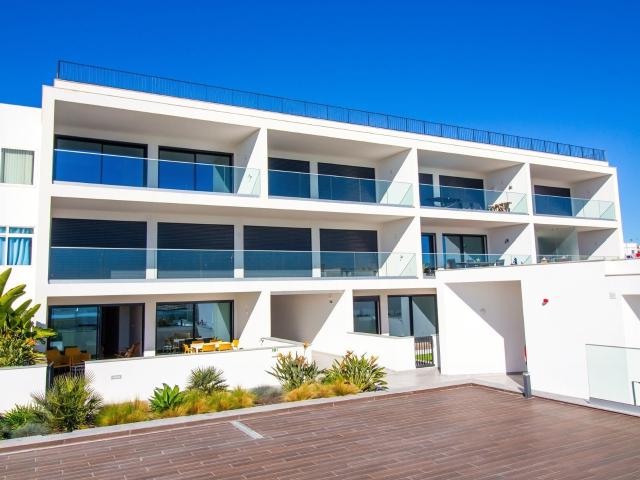 Apartamento em Fuseta €695 mil | 2 quartos, terraço, vistas. 122m² Moncarapacho e Fuseta