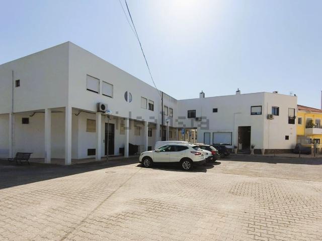 Apartamento, Gaio Rosário e Sarilhos Pequenos