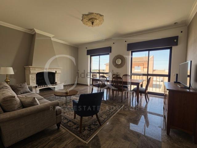 Apartamento, Gaio Rosário e Sarilhos Pequenos