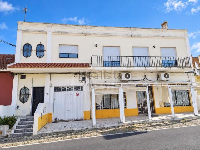 Apartamento, Gaio Rosário e Sarilhos Pequenos