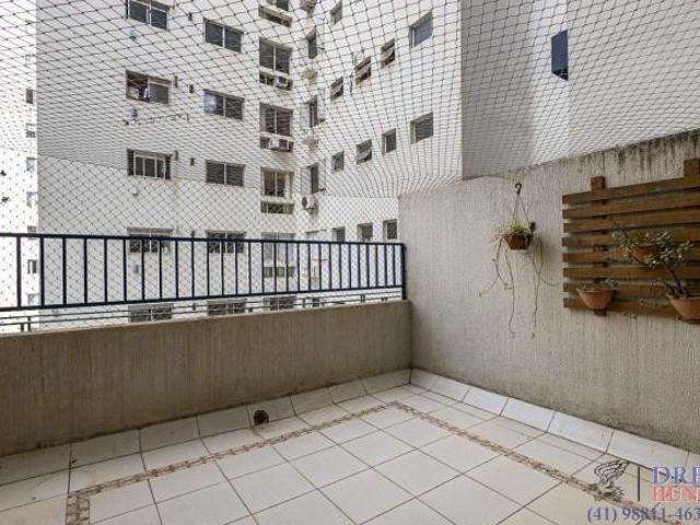 Apartamento Garden 3 quartos com suíte e terraço privativo no Batel