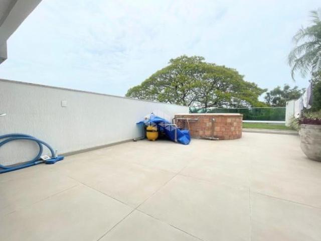 Apartamento garden 02 dormitórios com duas vagas no Menino Deus