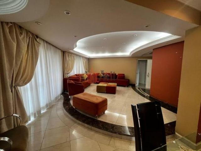 Apartamento Garden 298m² com 4 quartos, 2 suítes à Venda no Anália Franco