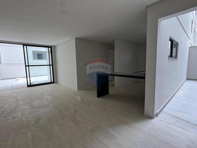 Apartamento Garden com 2 quartos, 1 suite, 2 áreas externas, Vale do Ipê, Juiz de Fora/MG