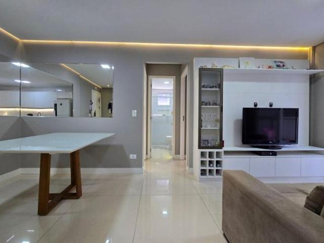 Apartamento garden com 2 quartos semimobiliado, muito espaço e sol