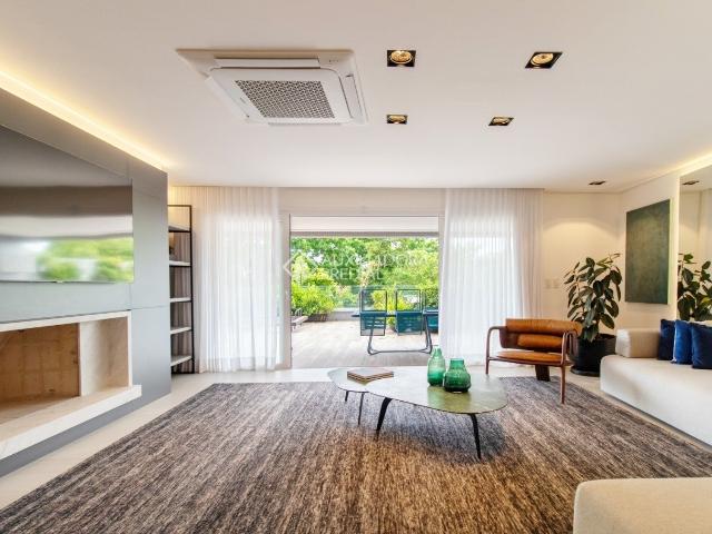 Apartamento Garden com 3 quartos e 250m² para alugar em Vila Conceição, Porto Alegre