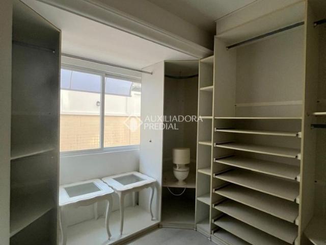 Apartamento Garden com 3 quartos e 259m² para alugar em Centro, Balneário Camboriú