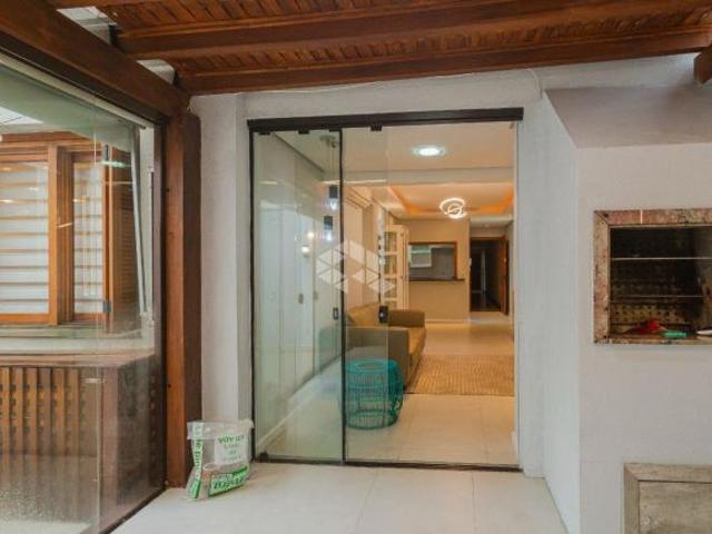Apartamento garden à venda no bairro Petrópolis com 2 dormitórios 1 suíte