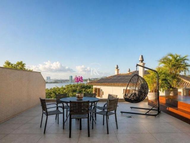 Apartamento Garden de alto padrão com 3 suítes, piscina privativa e vista para o Guaíba na Vila Assu