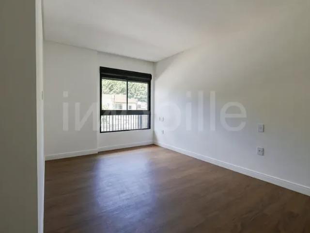 Apartamento Garden Duplex no Edifício La Plage