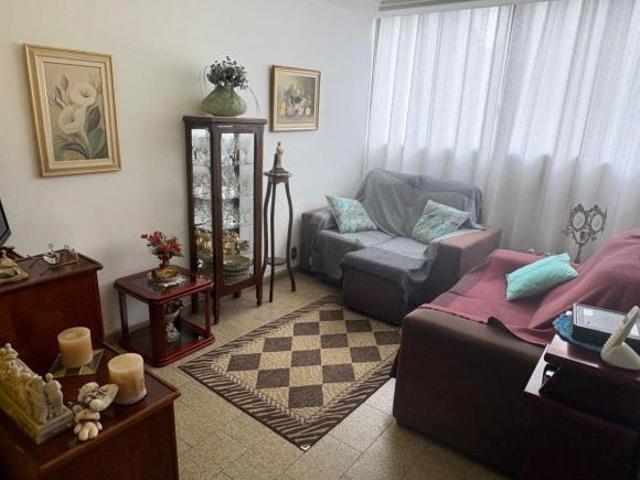Apartamento ideal para 1 pessoa ou casal. Prédio pequeno