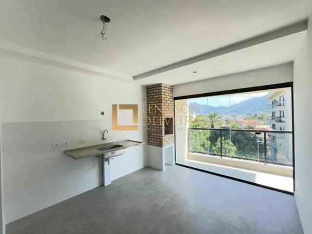 APARTAMENTO ILUMINADO NO ITAGUA